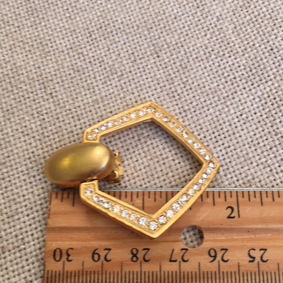 Vintage Matte Gold & Rhinestone Clip Earrings Mod - Picture 11 of 13